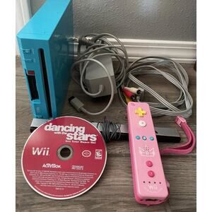 Nintendo Wii RVL-101 Blue Console Bundle Princess Peach MotionPlus Remote Cables